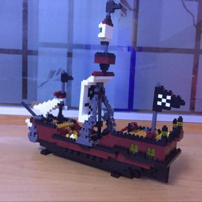 YZ 66505 Large Caribbean Pirate Skull Ship - LOZ Blocks Official Store