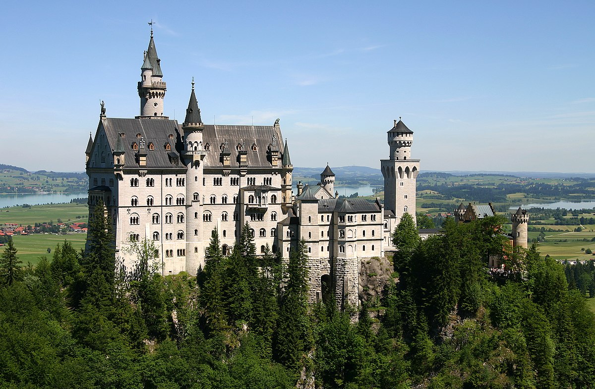 Wise Hawk 2633 Pink Neuschwanstein Castle