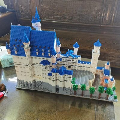 Lezi 8020 Neuschwanstein Castle - LOZ Blocks Official Store