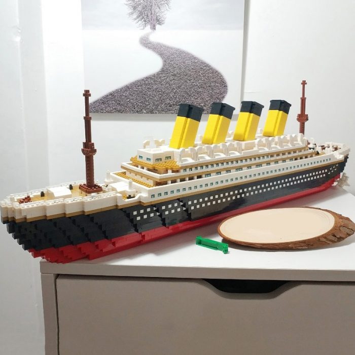 PZX 9913 Titanic Ship Cruise Boat British Passenger Liner Model Mini Diamond Blocks Bricks Building Toy 3 - LOZ Blocks Store